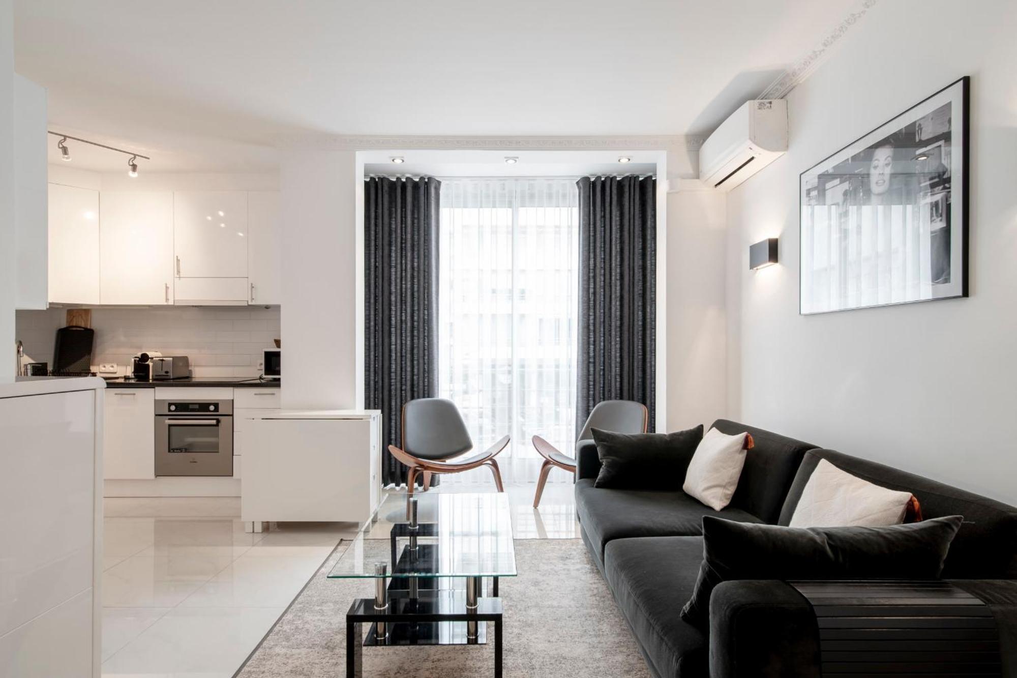 Appartement Ref 1380 - Croisette - For Rent Cannes
